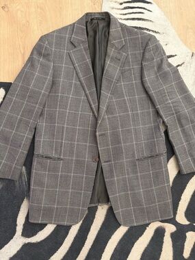 Armani Gray Windowpane Men's Blazer - Classic Tailored Style